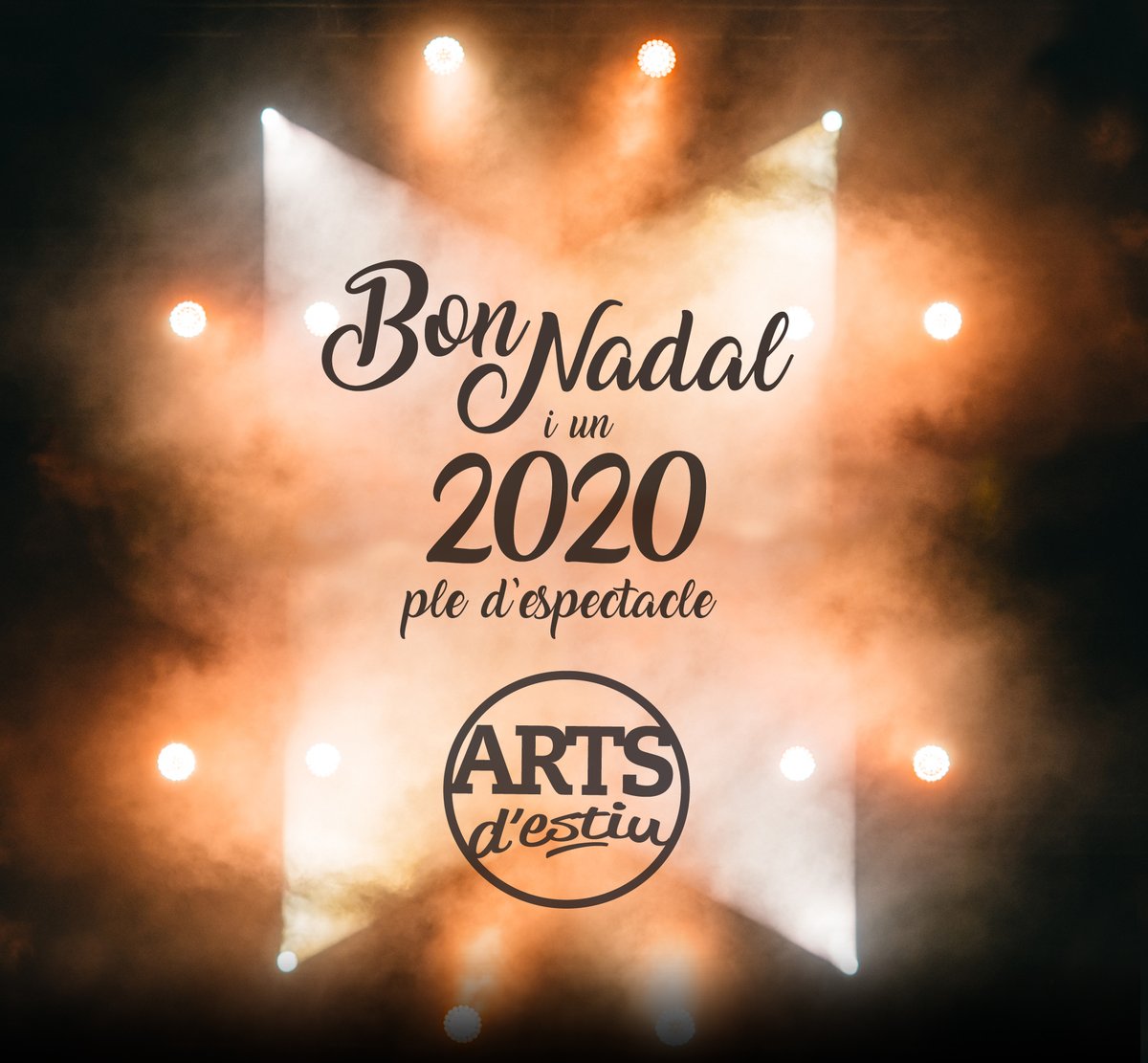artsdestiu's tweet photo. L’equip d’@artsdestiu volem desitjar-vos unes FELICES FESTES ✨ i com sempre, un estiu 2020 ple d’ART!
A qui us agradaria veure a l’escenari de la 10ª edició del Festival ARTS d’Estiu? #artsdestiu #viuartsdestiu 🎶 https://t.co/Mhn90dHaoF