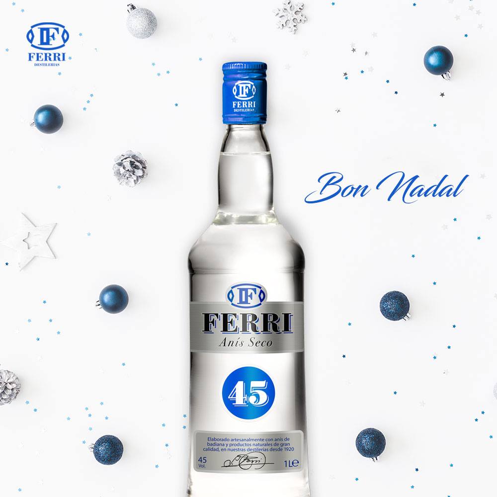 AnisFerri's tweet photo. Des d'Anís Ferri vos desitgem un bon nadal i unes felices festes 🎄❄️🍾 💫 

https://t.co/SoMkGitesa https://t.co/Le0V6joILU