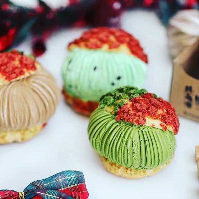 MalTamanAnggrek's tweet photo. 🎄🎊🤗 Holiday Season 🤗🎊🎄
@hokkaidopuffid
Store locations: ▪️Mal Taman Anggrek Basement Floor (Depan Fore) .
#ilovehicp #icecreampuff #weekend #hokkaidoicecream #hokkaidopuffid #hicpid #hokkaido #Food #Foods #Instafood  #Instafoodapp #jktfoodbang #f… https://t.co/fsiirbdwOk https://t.co/9gJuhHayOM