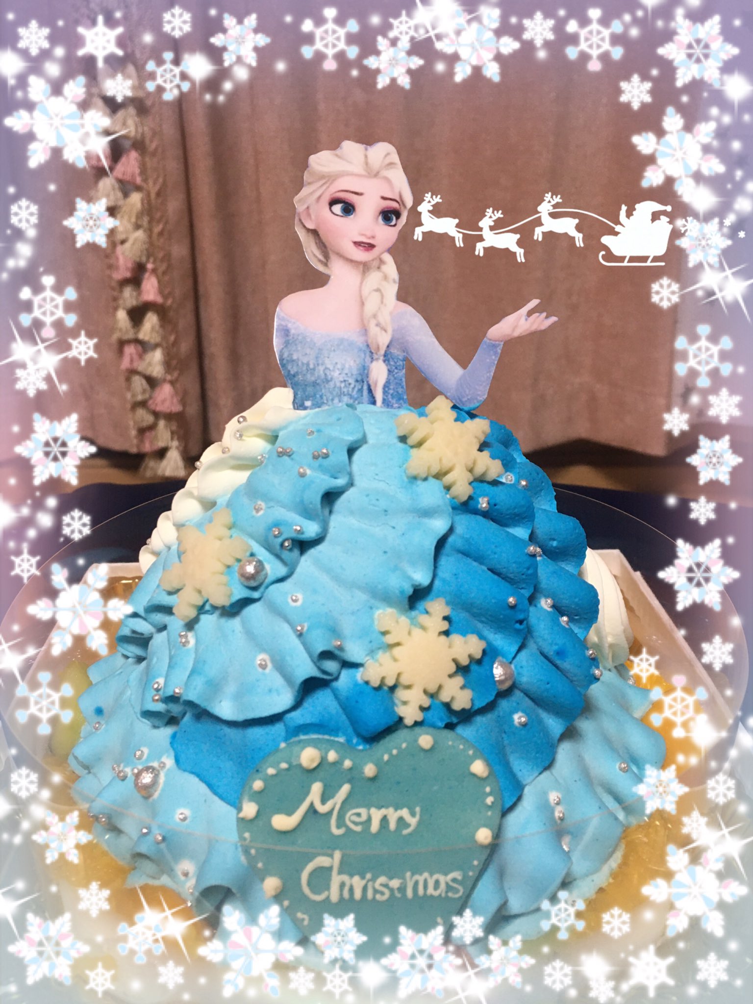 Twitter 上的 たっちん 今日はこれからオーダーしたケーキを頂きます 憧れのアナ雪 エルサケーキ フルーツがまだほんのり凍ってて エルサっぽい感じで頂けそう パティスリーロリアン アナ雪 エルサ ドールケーキ T Co N1wptzmli6 Twitter