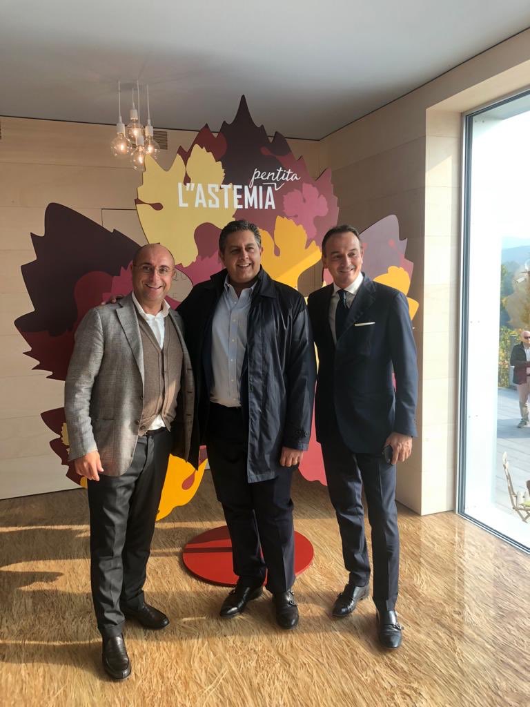 Auguri della vigilia di #natale2019 con i due amici governatori di Liguria e Piemonte Giovanni Toti e Alberto Cirio! #voghera #24dicembre #vigiliadinatale #MerryChristmas #AspettandoNatale