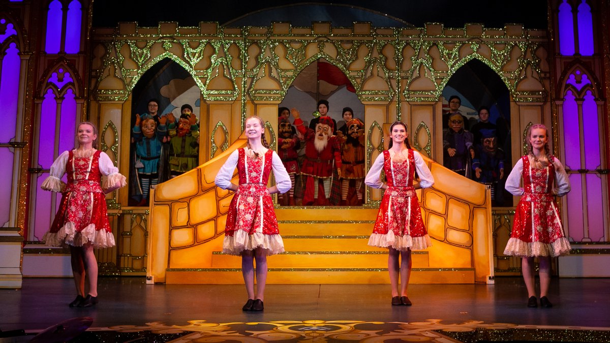 HGtheatre's tweet photo. Time for a shout out to our Pantomime Dancers and Youth Theatre members involved with SNOW WHITE! 👏👏

They play a key part of making #HTPanto happen and gain great experience throughout the run.

Look out next year for applications to be a part of CINDERELLA. https://t.co/XLqsYrESzs