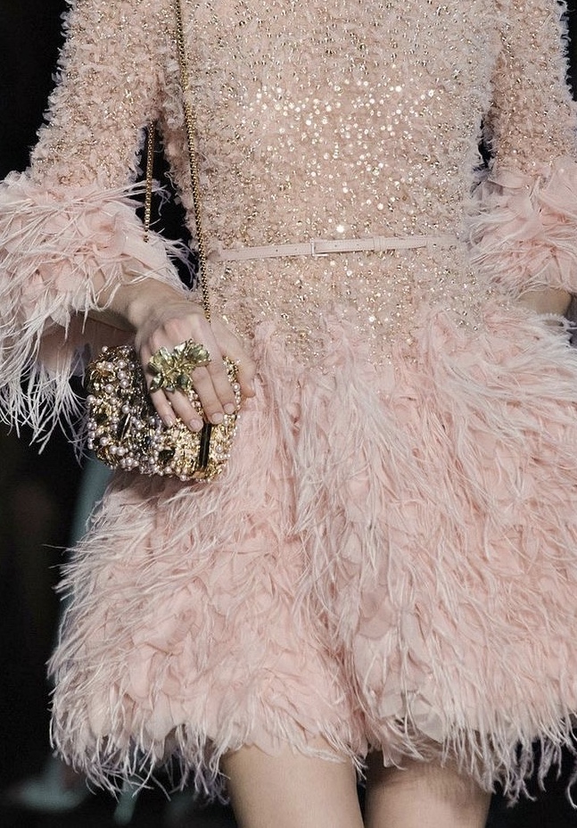 GoldenFashi's tweet photo. من مجموعة Elie Saab لربيع وصيف ٢٠١٥ https://t.co/CAaWYCWbNH
