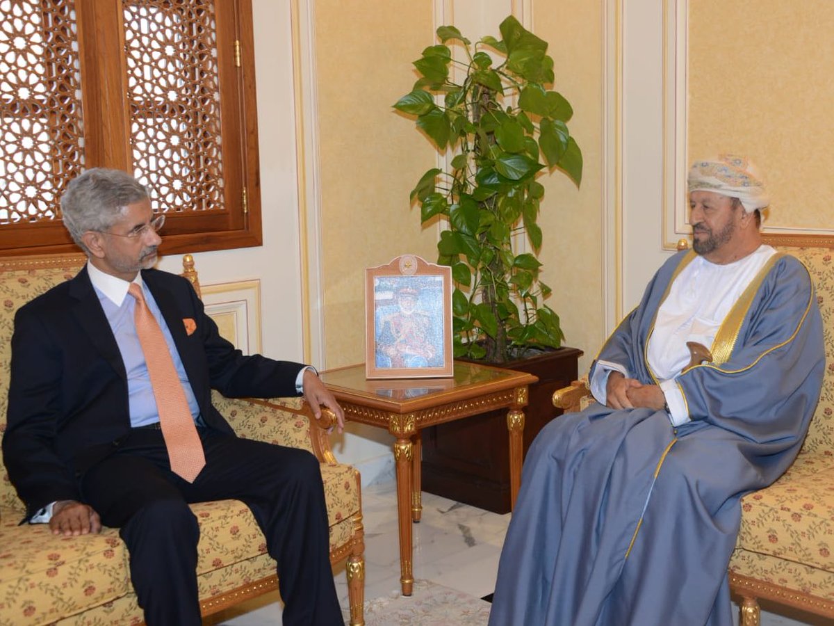 Fruitful discussion with Defence Affairs Minister Bader Bin Saud Bin Harib Al Busaidi of Oman. Reaffirmed our commitment to further expand our robust defence, security &amp; maritime ties.