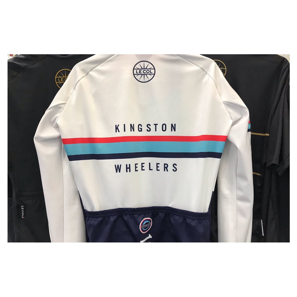 jferg_76's tweet photo. Xmas has come early for a few lucky @kingstonwheeler members

@LeColUK delivering the goods and producing kit that is on 🔥 

@alwayscommuting @G_LucaCappello #lecolcustom #cycling #kitdoping #bestcyclingkit #lecol https://t.co/NKanEzhVcY