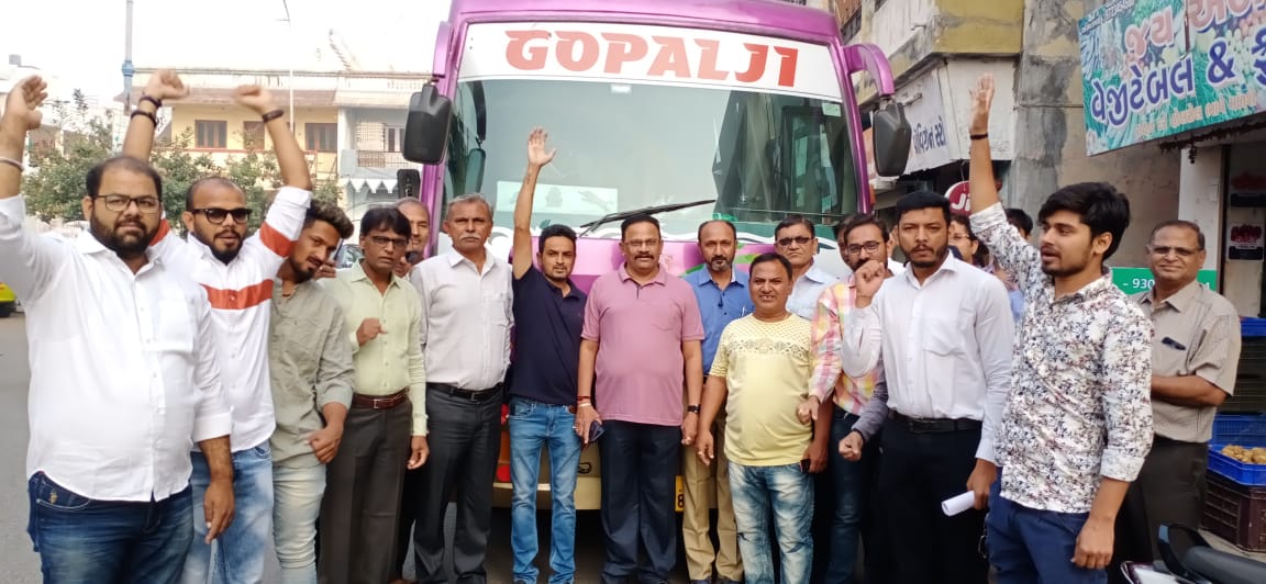 KrushnalParekh's tweet photo. I support #CAA Nation Supports #CAA. #SuratWithCAA @purneshmodi @NBhajiyawala @DarshanaJardosh @AnkitVY34739381 @ChhunchhaHet @narendramodi @AmitShah https://t.co/9H4Kwv9MGg