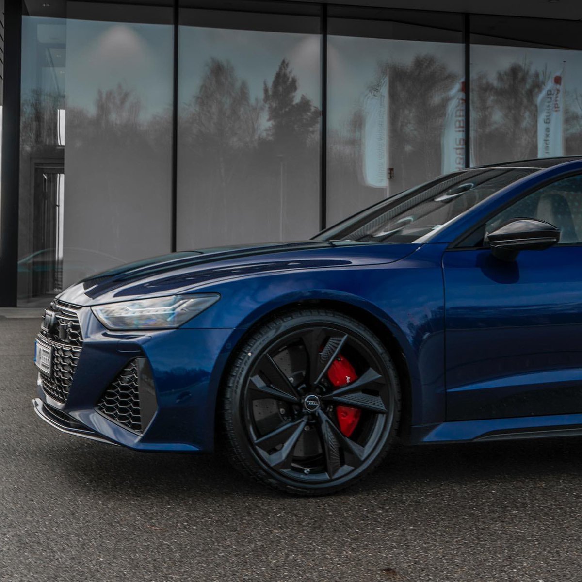 carpxrnpicx's tweet photo. RS7 || ig: @/audipicture__ https://t.co/ajBfh0T96B