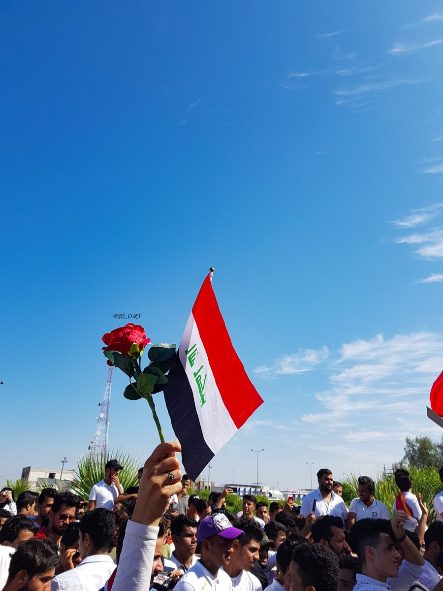 1saraih's tweet photo. أتظن أنك عندمـــا أحـــرقتنــي 
ورقصت كالشيطان فوق رفاتي 
وتركتنـــي للذاريــات تـذرنــي 
كحلًا لعين الشمس في الفلـوات 
أتظـن أنك قـد طــمست هويتي!
ومحــــوت تاريخي ومعتقـــداتي 
عبثا تحاول …. لا فنـــاء لثائر 
( أنــــا كالقيامـــة ذات يـــــوم آتِ)
#العراق https://t.co/7k5hP0fhjc