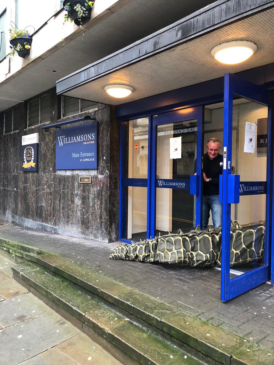 HullTruck's tweet photo. Have you seen Miranda? We caught her out and about today - between #PeterPanHTT shows - visiting our Spotlight Partners, @wslegal! Keep an eye out for our “Croc in the City”. For more information, see here: https://t.co/J9HrqCXi0W https://t.co/hH7eYv0J1Q