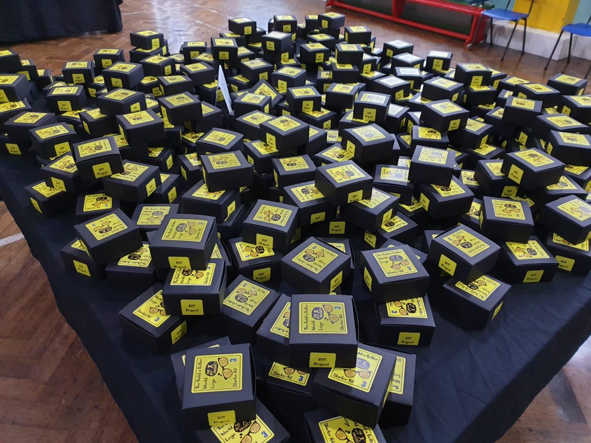 BYTProject's tweet image. 1500 children now have their Lego Starter Kits and are waiting patiently for #Christmas morning to open them! Huge thanks to everyone who has helped so far - there’s still time to spread the word. Merry Christmas🎄🎅🏻🎁 gofundme.com/f/039build-a-b…  @GoFundMeUK @gofundme #ChristmasEve