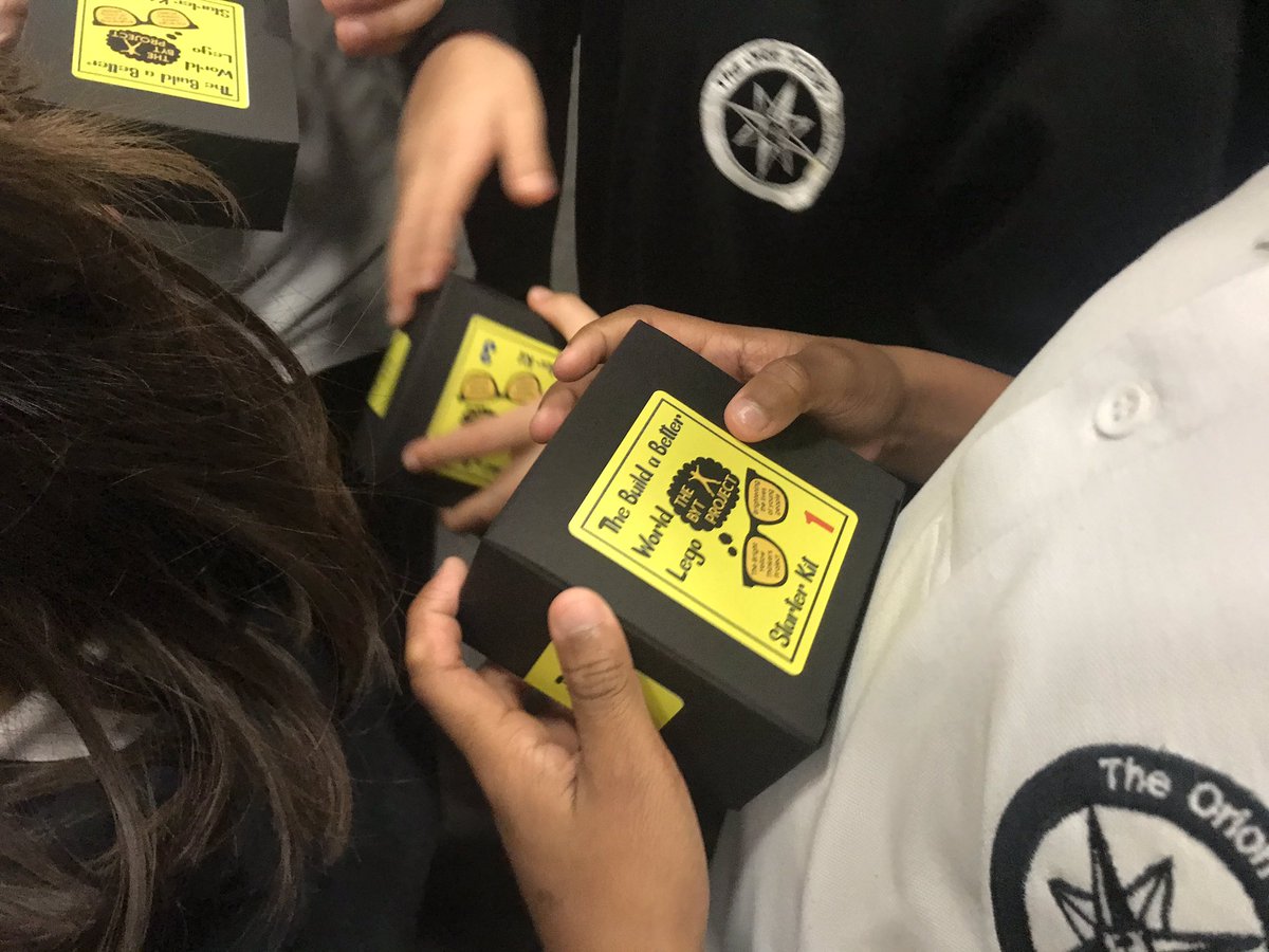 BYTProject's tweet image. 1500 children now have their Lego Starter Kits and are waiting patiently for #Christmas morning to open them! Huge thanks to everyone who has helped so far - there’s still time to spread the word. Merry Christmas🎄🎅🏻🎁 gofundme.com/f/039build-a-b…  @GoFundMeUK @gofundme #ChristmasEve