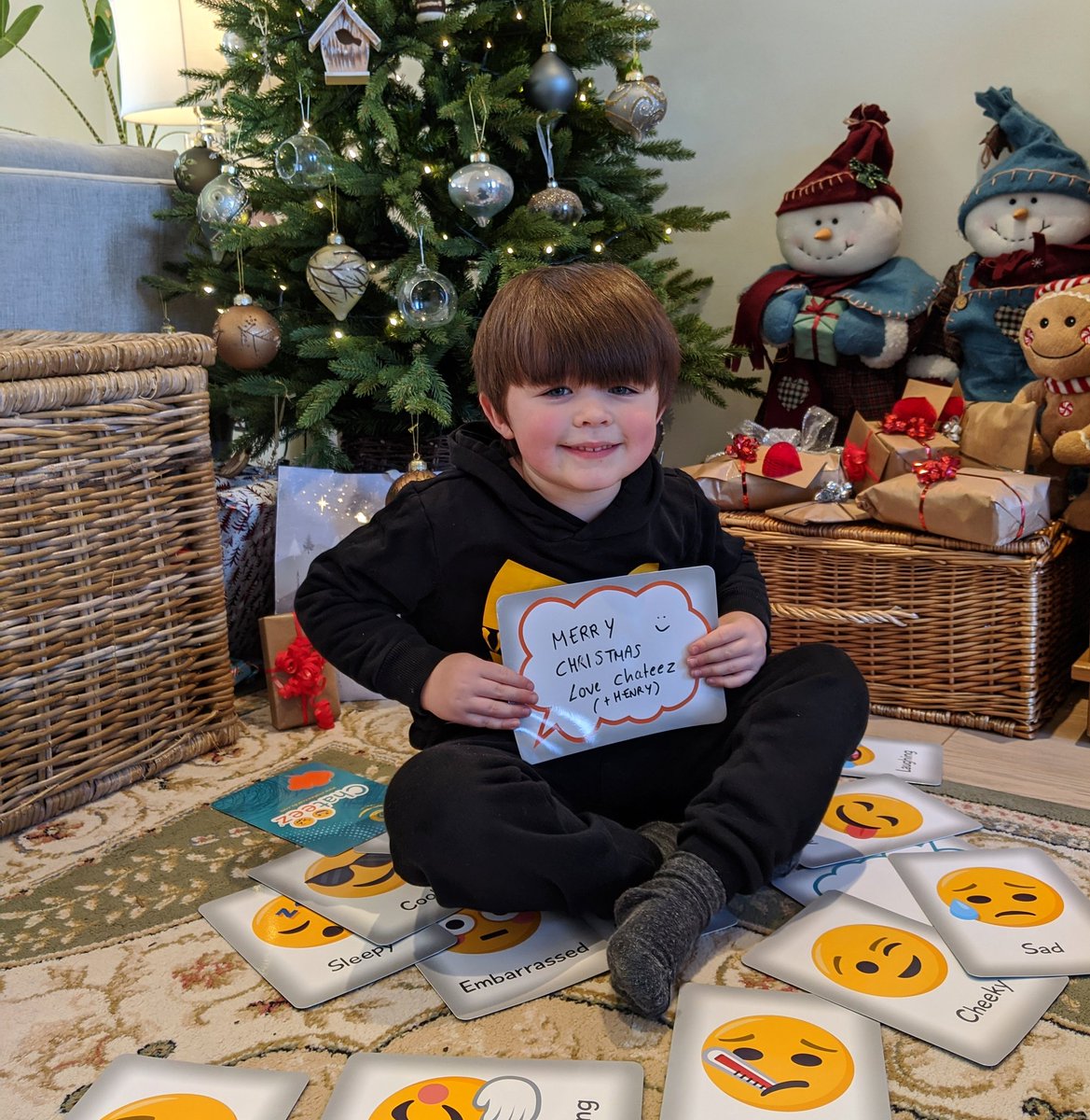 Chateezy's tweet photo. It's nearly time for us to switch off and enjoy the festivities. Wishing you all a very happy #ChristmasEve from Chateez HQ (and Henry 😉) 🎄🎊🎄 #MerryChristmas #youthvoice #emoji #emoji #sparkdiscussion #conversation https://t.co/ogDX0XvIlo
