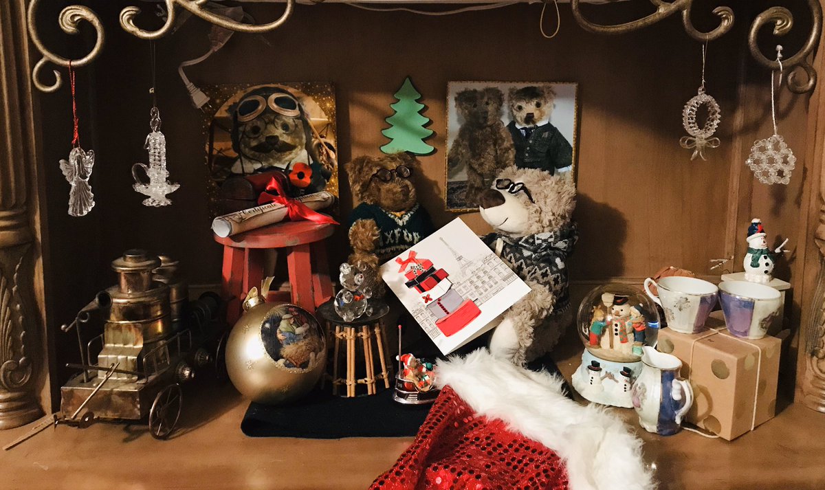 GregariousGus's tweet photo. Winston showing young mate, William, Christmas cards received from Twitter Friends and teaching him the blessings of friendship, just as Toddy taught him. 
#BeMoreToddy #ToddysHug #RosieTV https://t.co/CCop9GBefT