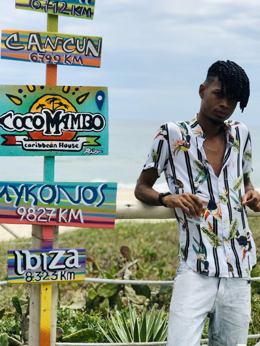 hugooff's tweet image. Na festa da firma; 
#cocomambo #wmodel