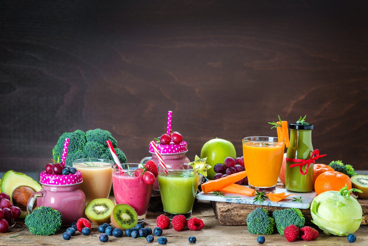 fjm_fr's tweet photo. Quelle place donner aux jus de fruits pour profiter de leurs atouts dans le cadre d'une alimentation équilibrée ? La réponse sur notre site https://t.co/jNTuc92QDj #jus #bienfaits #infos https://t.co/irxAf0ip8p