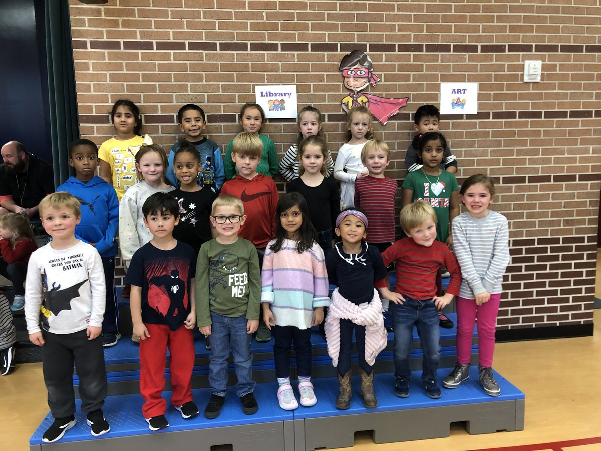 mrsjdotson's tweet photo. Holiday Program practice! @PowellCISD https://t.co/aZlZbpUtIO