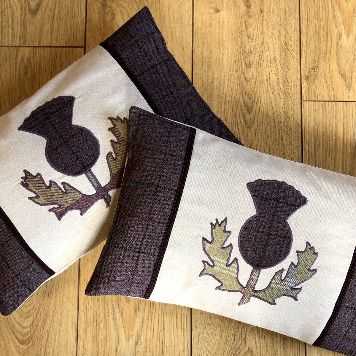 annierubycreate's tweet photo. #thistlecushion #tartanthistle #thistleapplique #handmadecushion #tartancushion #tartanapplique #lovetosew #handmadeinnorthernireland #shoplocal #annierubycreations https://t.co/VnrPzglMG1