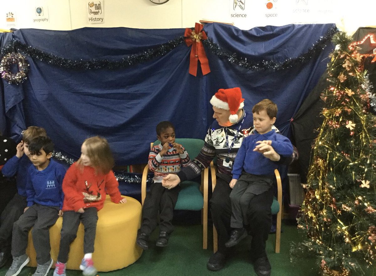 Love the fact one of our ex students comes back to be Santa 🎅🏻🎅🏻 he’s doing so well at college studying drama #send #autism