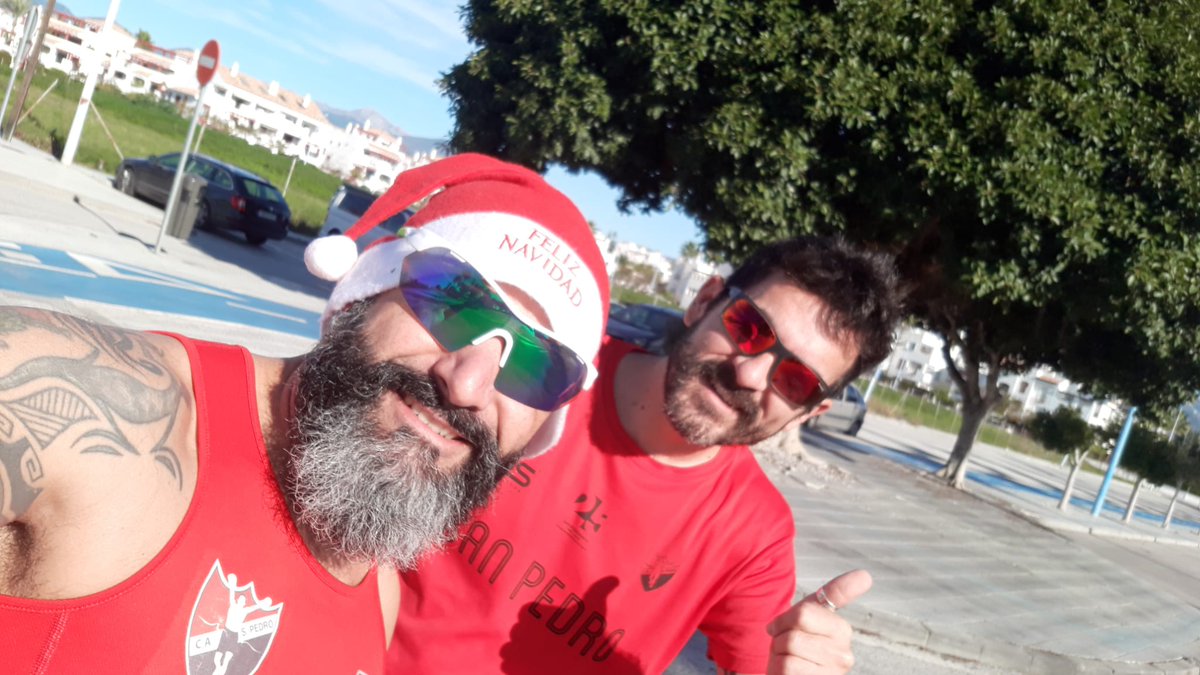 theforajidos's tweet photo. Hoy también se entrena #NaviRun  #FelizNavidad https://t.co/urrfolRO0h