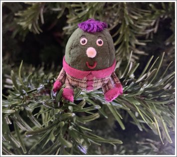 Festive Greetings, full of love, to all my #Playschool Babies. Hope you have a Cool Yule #Humpty sends loving greetings too ❤️