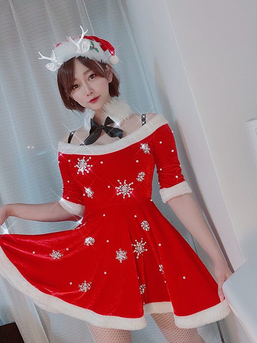 Merry Christmas❤️  わたしくらいになると(34)トナカイも兼ねちゃうからね。  #AV女優はサンタクロース #サンタガール #トナカイ兼任 #ライバーDJ https://t.co/<a href="/tag/av%E5%A5%B3%E5%84%AA%E3%81%AF%E3%82%B5%E3%83%B3%E3%82%BF%E3%82%AF%E3%83%AD%E3%83%BC%E3%82%B9"class="tags">#AV女優はサンタクロース</a><a href="/tag/%E3%83%A9%E3%82%A4%E3%83%90%E3%83%BCdj"class="tags"><span>#ライバーdj</span></a><a href="/tag/%E3%82%B5%E3%83%B3%E3%82%BF%E3%82%AC%E3%83%BC%E3%83%AB"class="tags"><span>#サンタガール</span></a><a href="/tag/%E3%83%88%E3%83%8A%E3%82%AB%E3%82%A4%E5%85%BC%E4%BB%BB"class="tags"><span>#トナカイ兼任</span></a>
