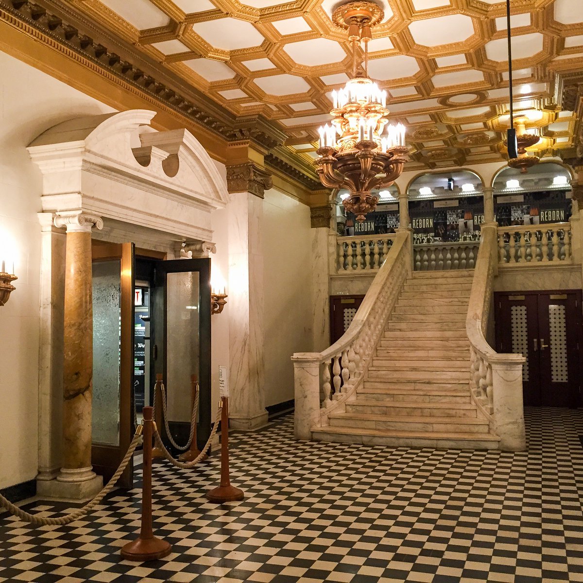 chiarchitecture's tweet photo. While Chicago’s century-old office buildings may no longer meet the needs of today’s tenants, an unprecedented number of historic commercial structures have found a second life as hotel developments. https://t.co/i0bxxTfYNc https://t.co/LBNZ9LQUVd