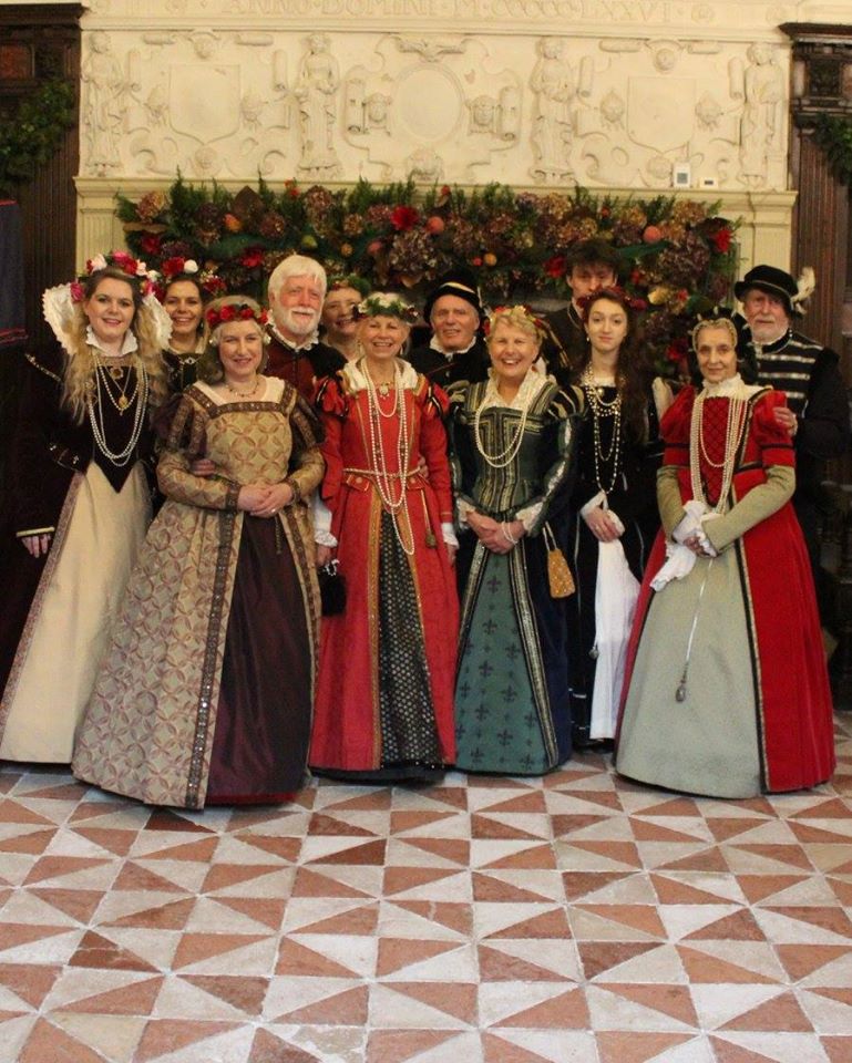 Merry Christmas! 

We hope Father Christmas brings you plenty of dancing in 2020!