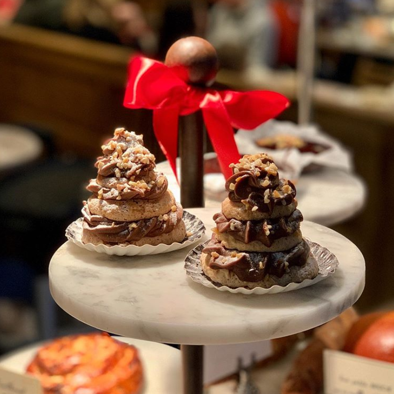 The sweetest Christmas Tree ๐ Stop by your nearest LPQ store for some final Christmas shopping! ๐๐๐ฅ #LePainQuotidien #cake #christmas #christmasfood #preparations https://t.co/ylPFc7E8nm