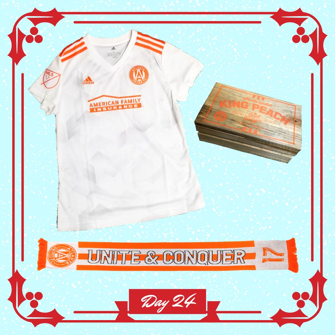 GeorgiaSoccer's tweet photo. Merry #ChristmasEve! For today's #25DaysOfChristmas giveaway, we're giving away this #ATLUTD King Peach trio!

To enter:
1. ❤️ and RT this tweet.
2. Follow @georgiasoccer.

The winner will be contacted via DM, Monday, January 6th. https://t.co/QPzy4tRFjj