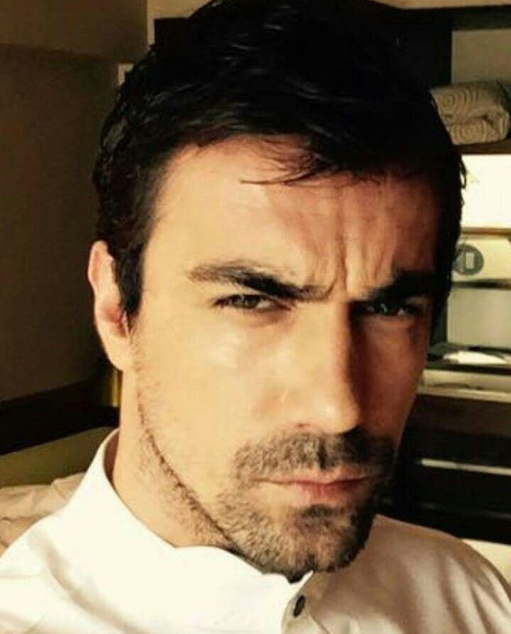 NurhanOCAK9's tweet photo. İki ayrı ev iki ayrı yaşam #DoğduğunEvKaderindir yarın akşam @tv8'de başlıyor @dmtzdmr @ibrahimcelikkol @dogdugunev @cagribayrak1980 @OgmPictures 🙏🌟👌 https://t.co/qRXmMEg96q