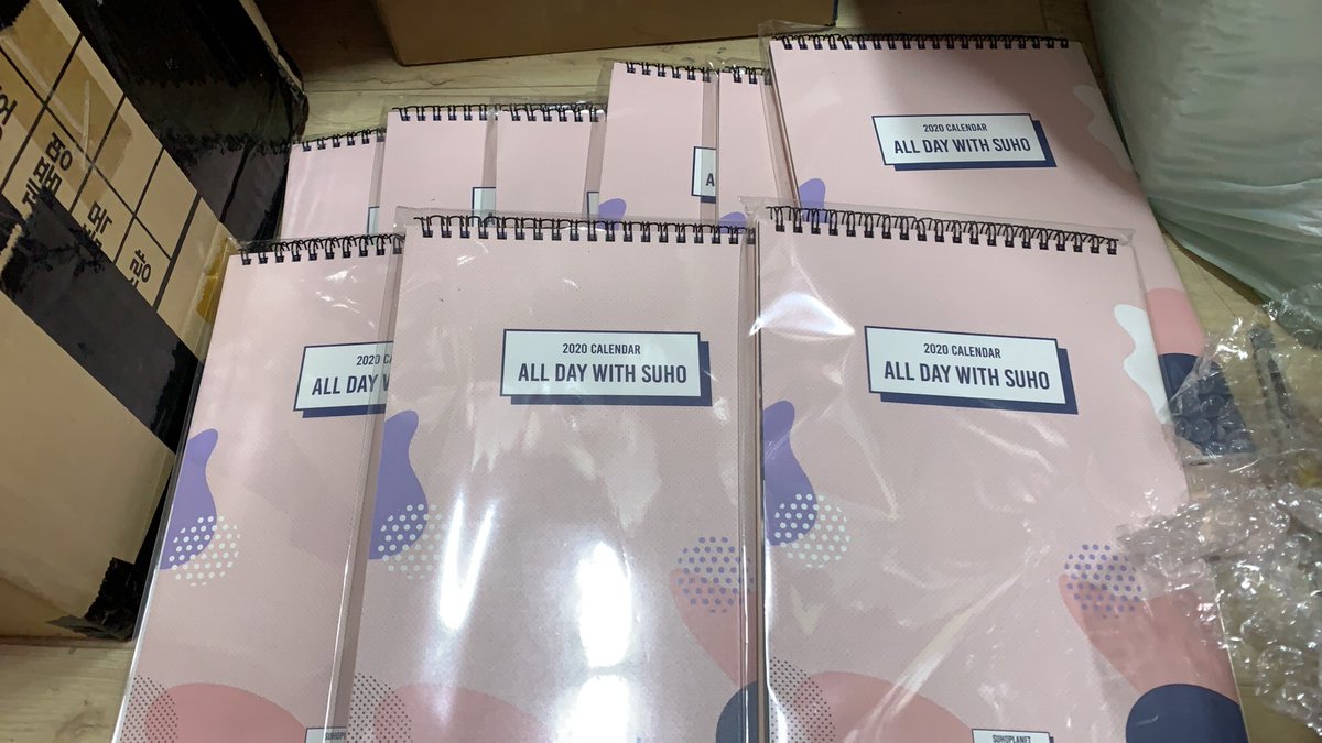 ณ กาตุ่ย เปิดทำการ (🐰กดบัตรอ่านปักหมุด 📌) (@22bunny_store) on Twitter photo <a href="/Suho_planet/">SUHOPLANET 수호플래닛</a> 님 감사합니다 💖
ได้ปฏิทินซูเพลแล้วนะคะ ส่งกลับหลังปีใหม่ ของถึงไทยมกรานะคะ
รอของนานหน่อย ติดช่วงปีใหม่จ้า
#แอลกีอัพเดท <a href="/Suho_planet/">SUHOPLANET 수호플래닛</a> 님 감사합니다 💖
ได้ปฏิทินซูเพลแล้วนะคะ ส่งกลับหลังปีใหม่ ของถึงไทยมกรานะคะ
รอของนานหน่อย ติดช่วงปีใหม่จ้า
#แอลกีอัพเดท