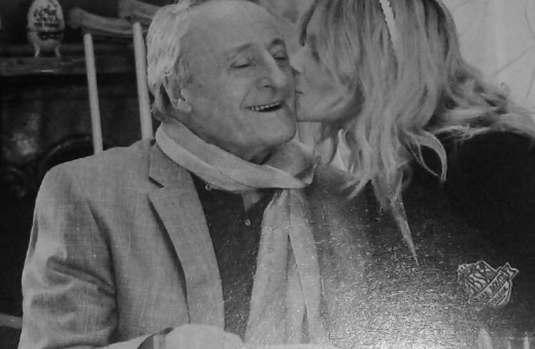 ambaarsmith's tweet photo. Te amo abuelo.😢 https://t.co/eJl0T7Dgiy