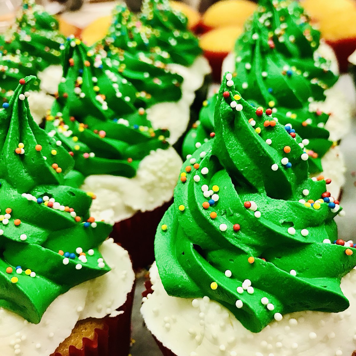 Last chance for holiday products! Call our cafe for availability.
.
.
.
#StoneMillBakery #StoneMill #Bakery #BakedFresh #HappyHolidays #MerryChristmas #ChristmasTree #Festive #Christmas #December #Winter #TreatYourself #SweetTreat