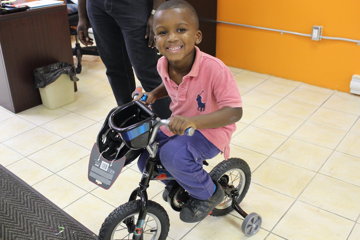 myfirstwheels's tweet image. 10 years &amp;amp; over 1500 happy kids on bikes! I want to say a heartfelt thank you, esp to friends @intersect_hq, angels M and L, and all donors for your generosity each year, and to @LEF_TO for helping match kids with bike gifts! I heart you all. Happy holidays!