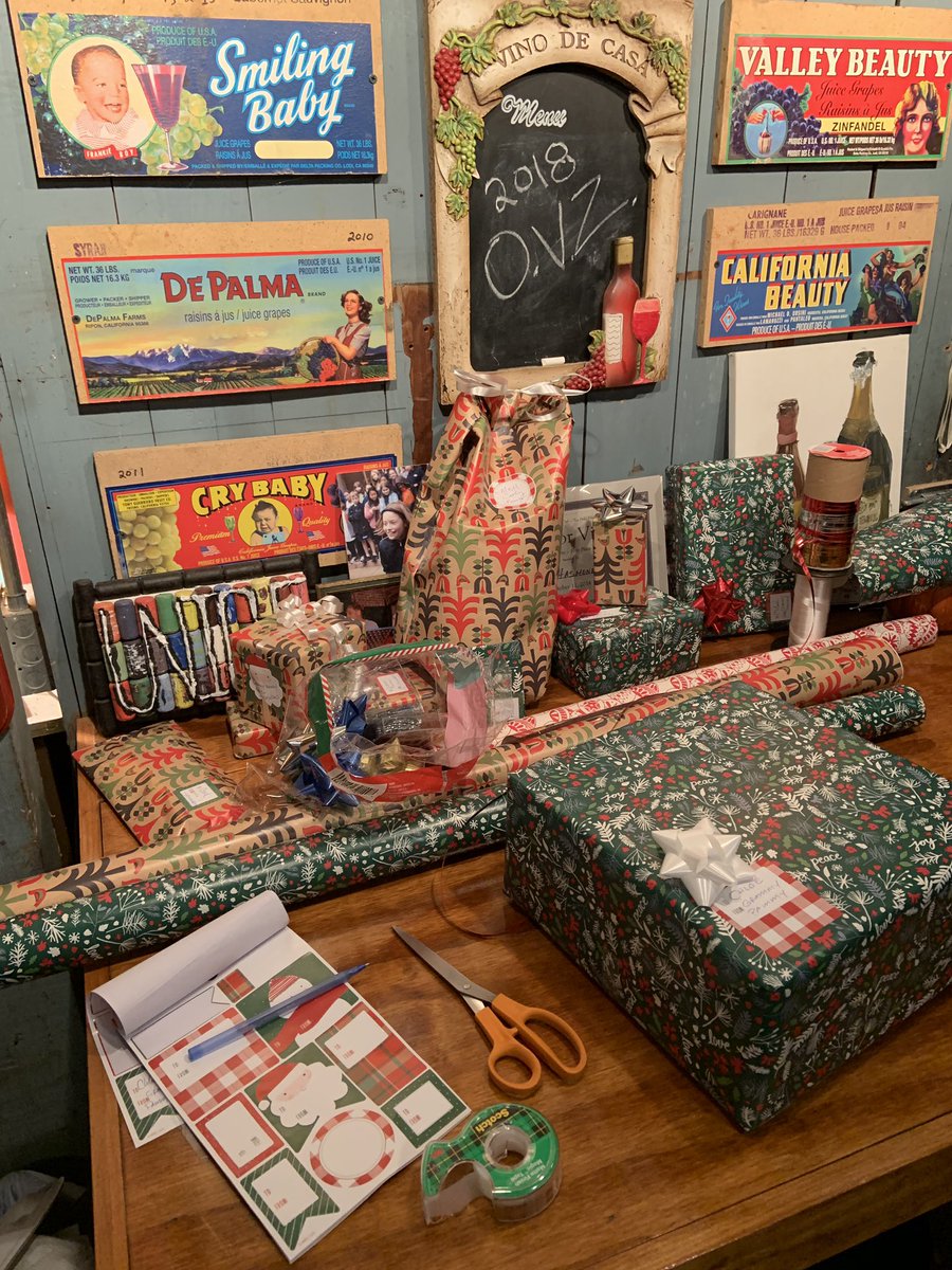 chouinardphoto's tweet image. Love @TheDaveSquared’s wine bottling table, it’s nice and tall for gift wrapping. #BackSaver #LastMinuteWrapping
