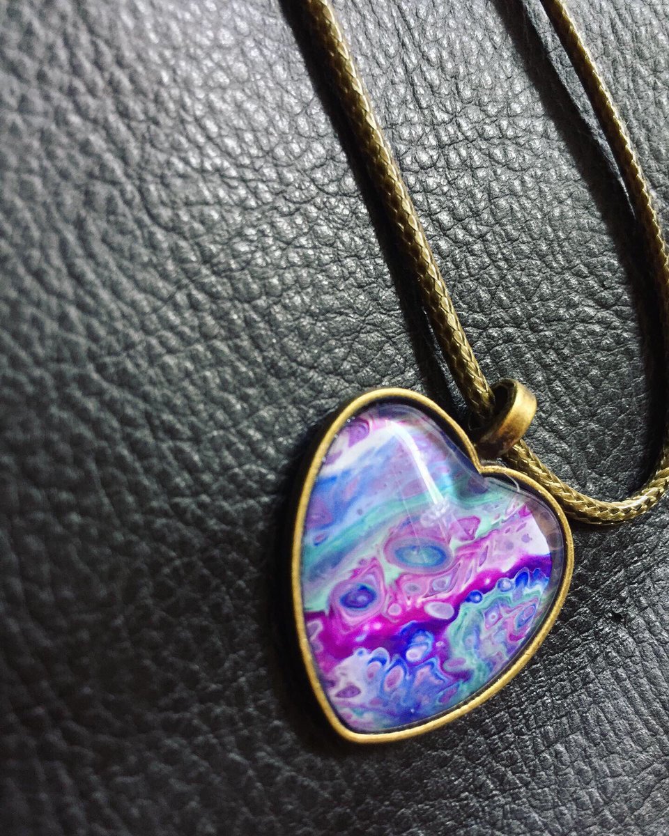 Hand painted and crafted necklaces ✨ support ur local lesbian artist and get urself or a pal a cute necklace! depop.com/novafuzzcheeks