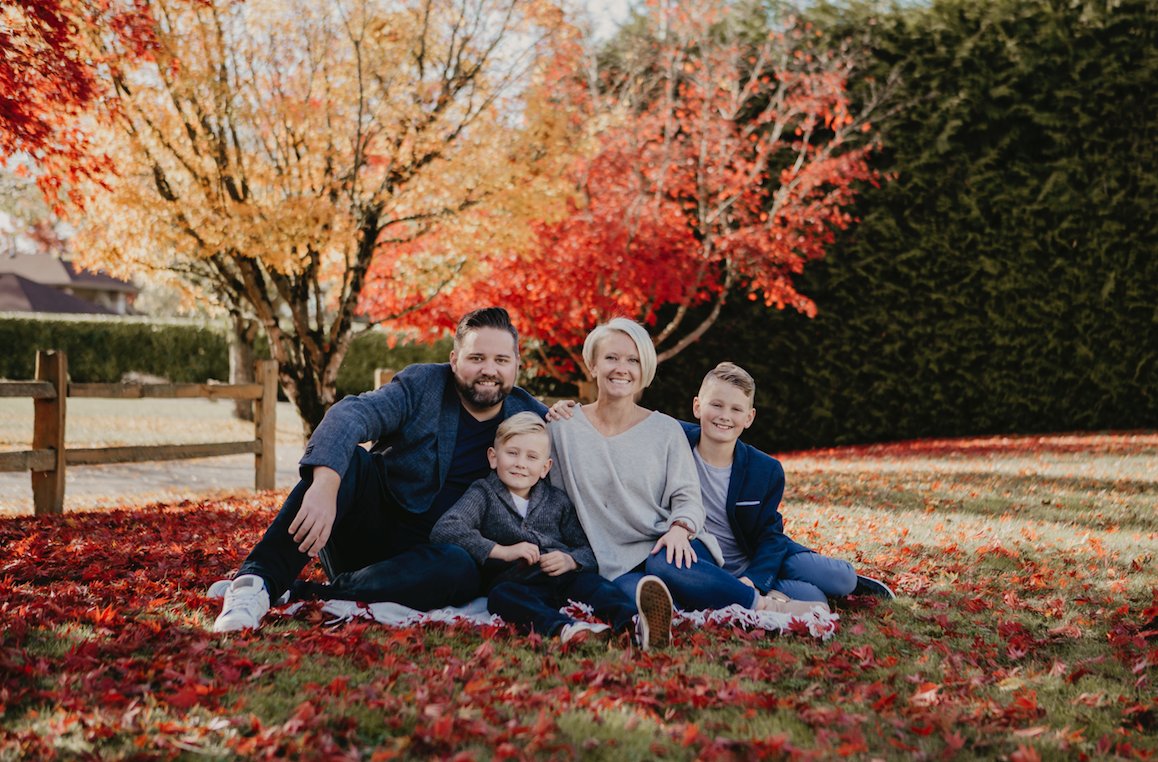 MissionRealtor's tweet image. It is the most magical time of year. From my family to yours we want to wish you the Happiest of Holidays.