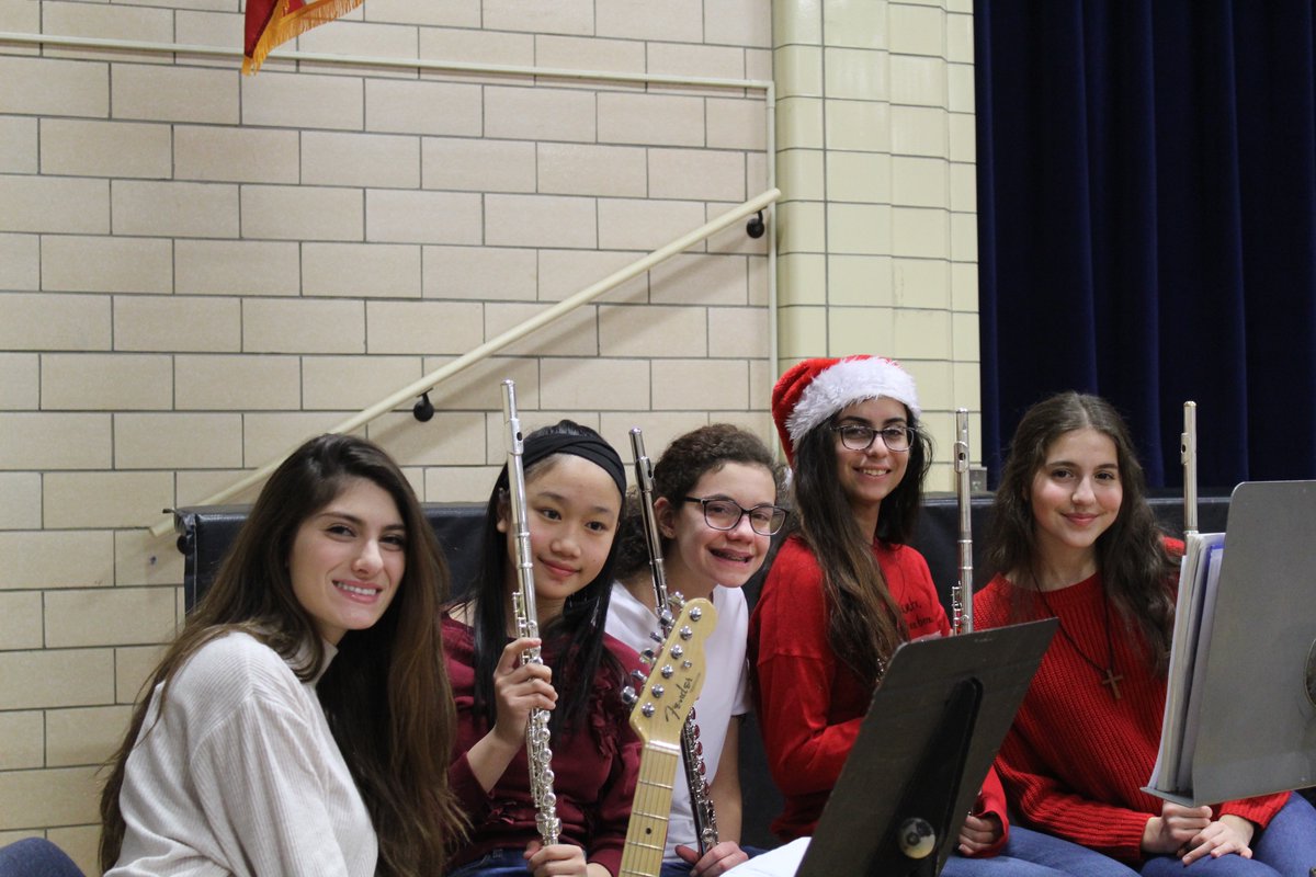 STJHILL's tweet photo. #MerryChristmas from all of us at Saint Joseph Hill Academy! https://t.co/PcMG4VGK9J