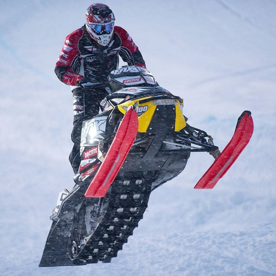 KnowlsWesley's tweet image. Snowmobileing