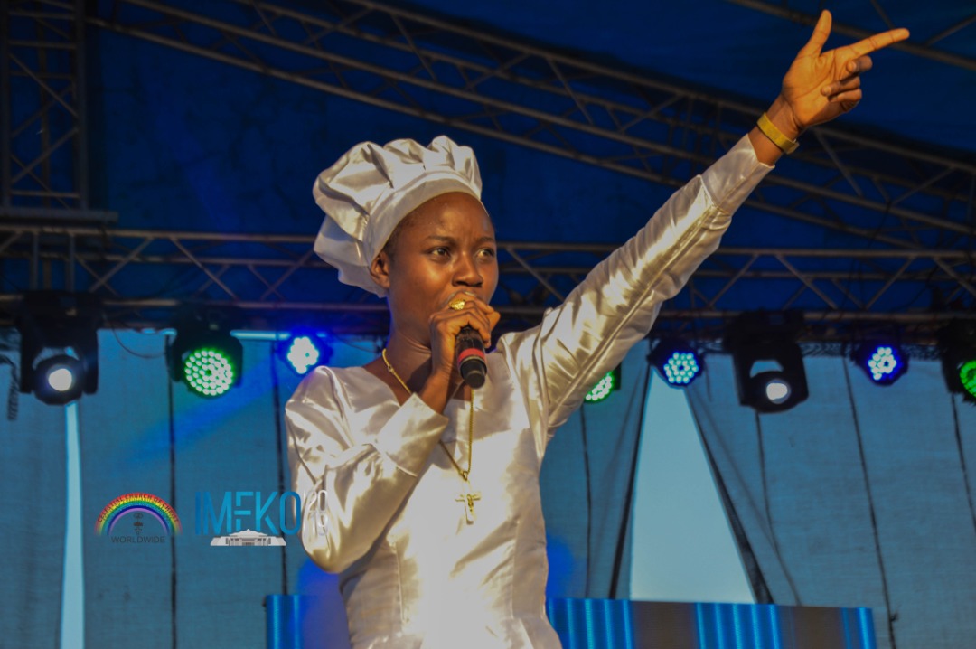 CelestialVisio4's tweet photo. Snippets from the ongoing Festival of praise.
If you're not here you're really missing
 #ImekoXmasConvocation2019 #Imeko2019 #CCCworldwide #celestialMediaTeam #CelestialChurchOfChrist
@Alasepe
@Funmi bakare
@aboki jesu
@mosesharmoney https://t.co/wTolUn4p52