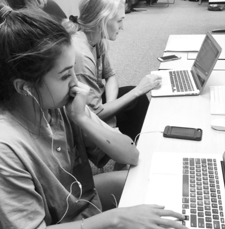 ACU_Volleyball's tweet photo. The grind that isn’t seen under the bright lights but is one of the most important.

Proud of our team! 📚🅰️’s🔥

Leading over all @ACUsports team semester GPAs with a 3.54 GPA!

#OnlyTogether https://t.co/lhYW321hMG