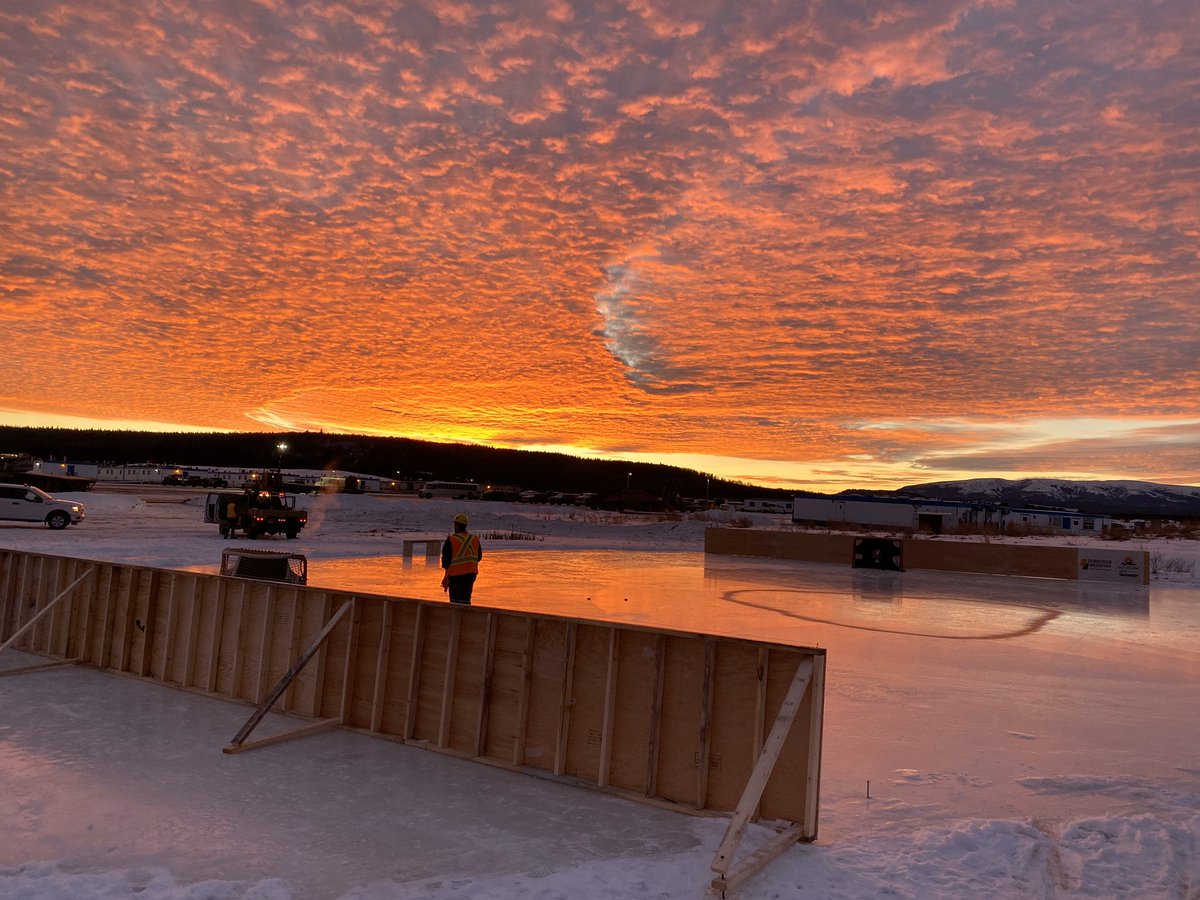 BustyDustyTwit's tweet photo. @DarrenDreger mile 147 on the Alaskan highway. Made this rink with my crew working in a camp https://t.co/u1yFaDgn1J
