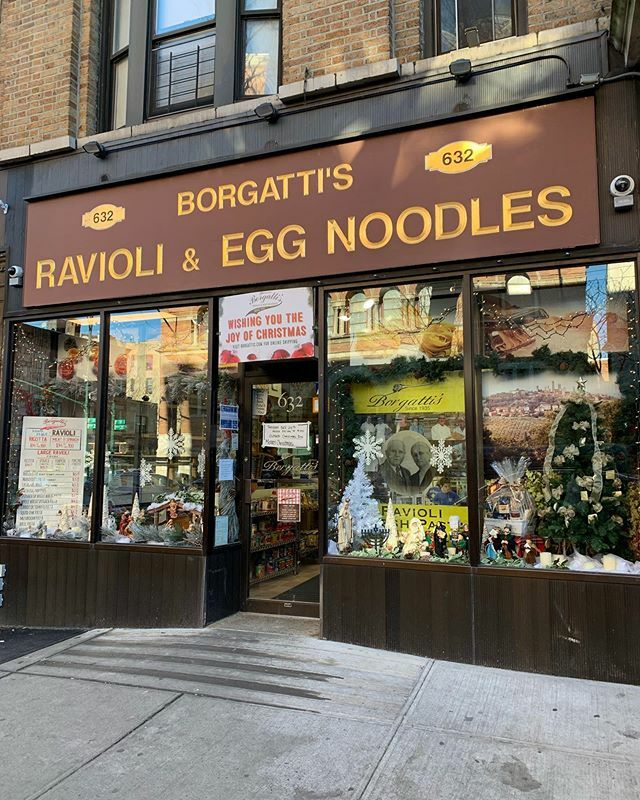 Geeketaso's tweet photo. If you’re ever in NYC or in the Bronx, do yourself the favor of getting raviolis and noodles from @borgattis in Little Italy in the Bronx. The raviolis and noodles are so good and fresh that you’ll never want to go back to store bought. Check them out. #… https://t.co/XcjRETIfJ7 https://t.co/086Ux0bFPA