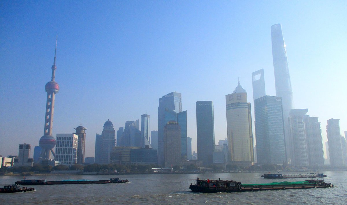 carterhostelley's tweet image. #RemoteWork at @Leadtail: High Speed Trains, Staggered Sleep and a Whirlwind of Activity bit.ly/2Q1ZWjj by @RnewEd #Marketing