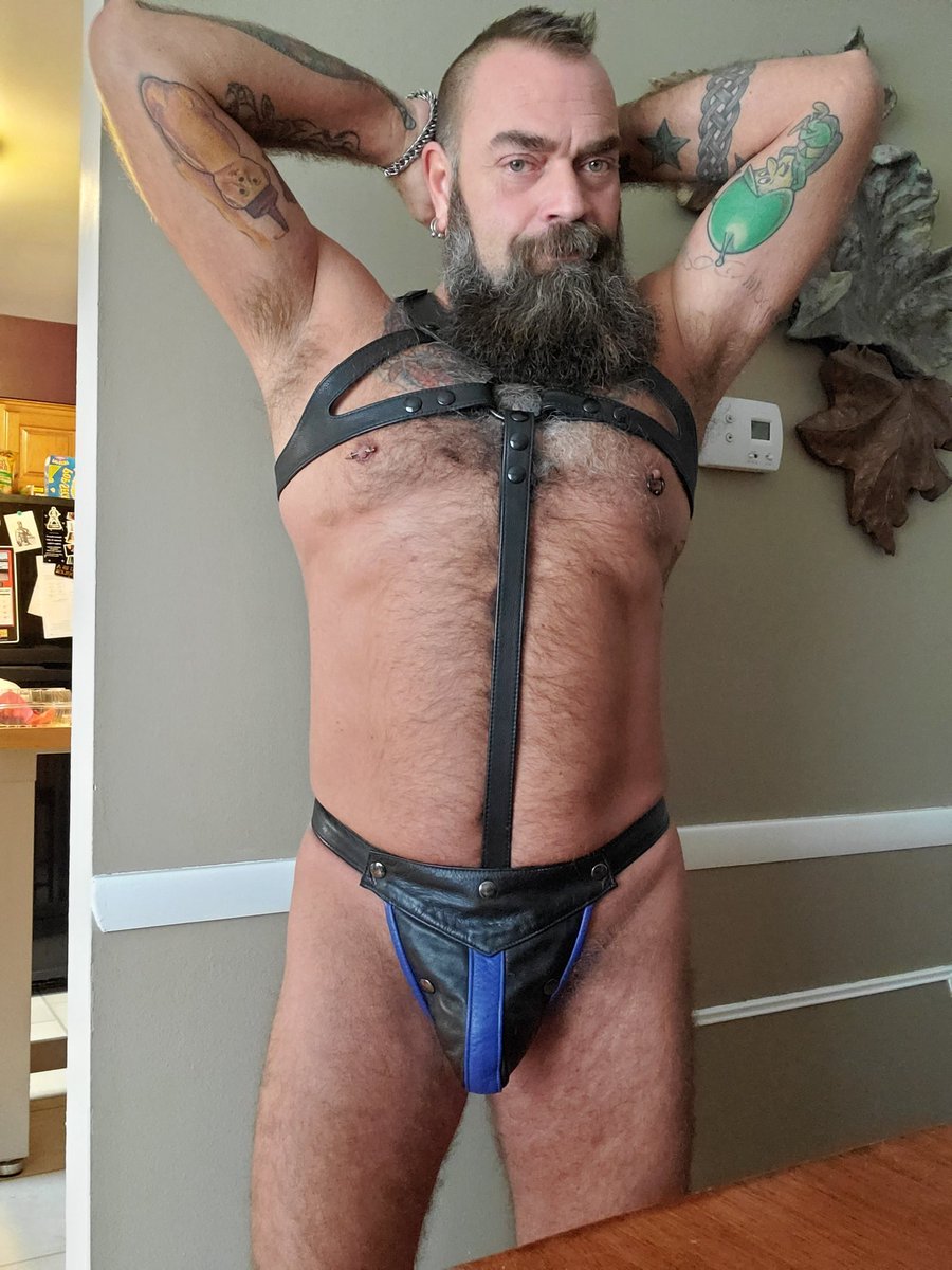 BadBear1969's tweet photo. New leather from my guys for Christmas.  It's great to be loved https://t.co/DG7tjNLOAG