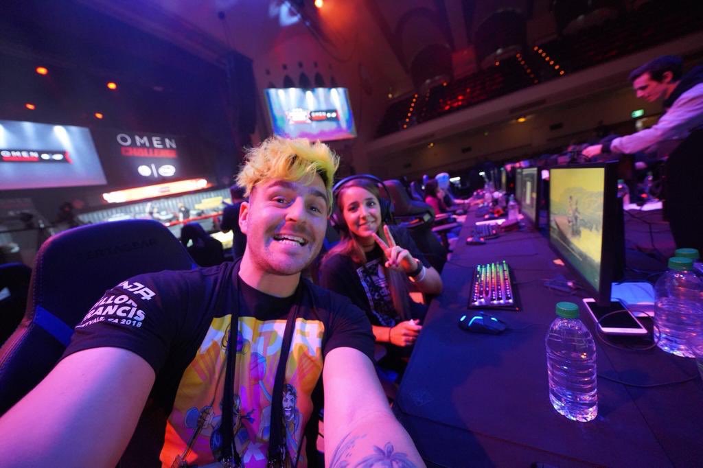 eeybby123's tweet photo. 🎶on the 12 days of dinkmas @JennaJulien gave to me...🎶

a 12 hour twitch stream
11 eeybbys
10 hell yeahs
9 fire segues
8 vlogs by julien
7 neat dude beanies 
6 coughing juliens
5 nasty boissss
4 hydroflasks 
3 crying iggies
2 leisure suits
&amp; a subscription to meundies 
🌙✨💫 https://t.co/nGmtXVKJcK