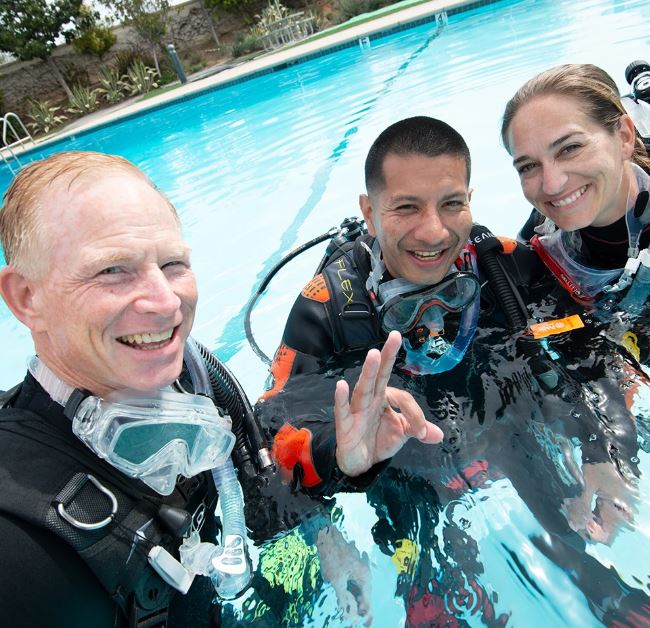 SqualoDiver's tweet photo. Book online now! Okay, let’s say the idea of #scubadiving intrigues you - but you’re not certain you want to commit to an entire certification course. No problem, we have the perfect opportunity for you. It's called Discover Scuba.

https://t.co/dFjyWgvRa0 https://t.co/8QPBHPh9QE