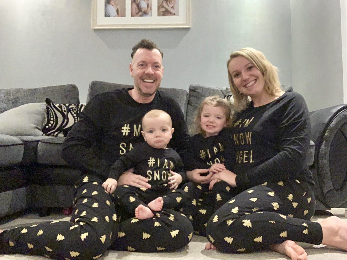nigeljflanagan's tweet photo. Happy Christmas @nextofficial from the Flanaganβs #MrSnowItAll #ImSnowAngel #ImSnowCute & Mini #ImSnowCute #ChristmasEve2019 #Christmas #MatchingPijamas #Next #Clothing #FamilyPhoto #XmasEve π https://t.co/b73QKEqAKs