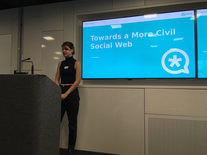 1 month ago today: Victory Column en route to @IndieWebCamp #Berlin. Our second #IndieWebCamp @MozillaBerlin<a href="/tag/berlin"class="tags"><span>#berlin</span></a><a href="/tag/indiewebcamp"class="tags"><span>#indiewebcamp</span></a>