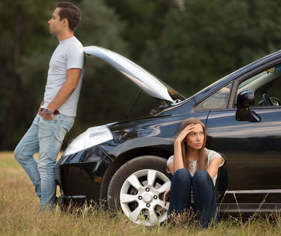 Hierl_Insurance's tweet photo. Most #drivers overlook the importance of keeping their eyes on the road with a significant number attempting to text while driving. In this #article, Cathleen Christensen highlights measures employers can take to curb such #accidents. https://t.co/4mXCGfSWwz #Hierl #CenterStage https://t.co/4ilz0lpw4F